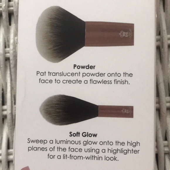 MODA -Powder +Soft Glow brush set - Picture 5 of 6